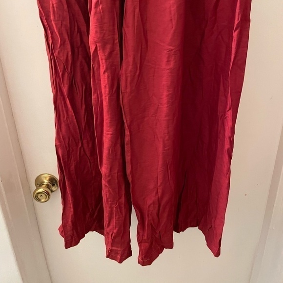 Cellmia Collection Deep Red Wide leg Pants size Medium NWT - Picture 6 of 10